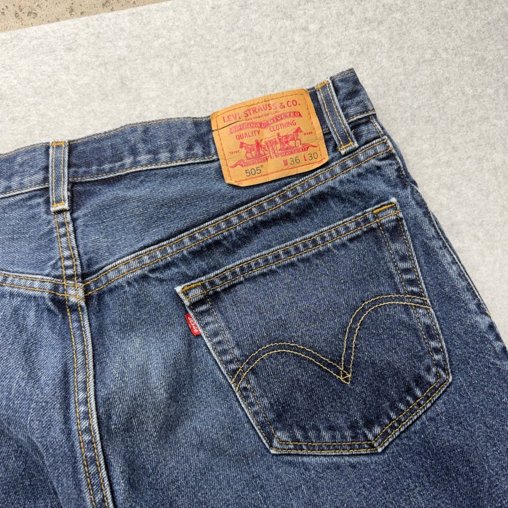 Levi Strauss 505 Regular Fit Dark Wash Denim Jeans Mens W36 L30 - Picture 5 of 7